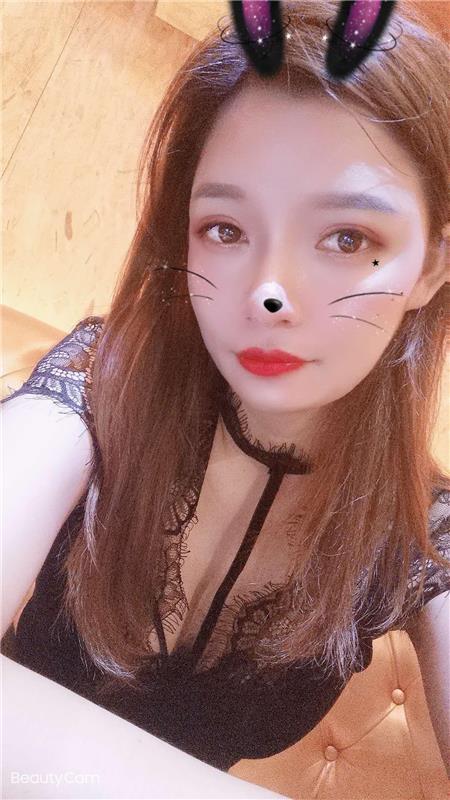 大奶嫩妹小Sao包爽歪歪